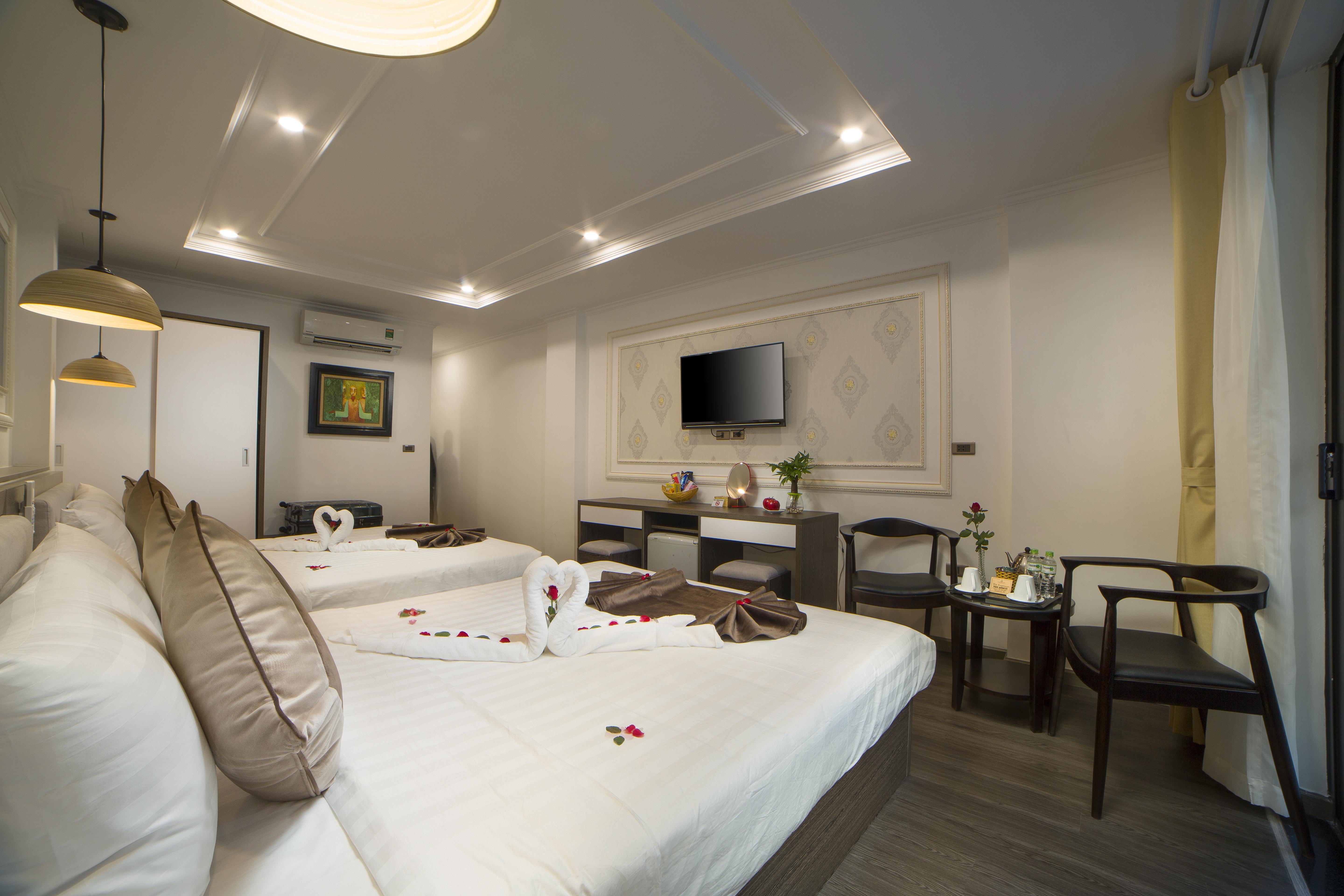 Galliot Central Hotel Ханой Екстериор снимка
